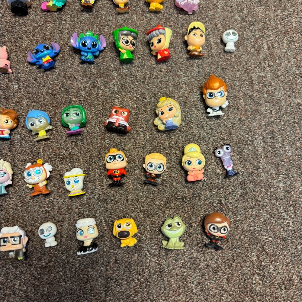 Disney Assorted Character Mini Figurines Collection 2" Contemporary Lot 60 total - Picture 4 of 4